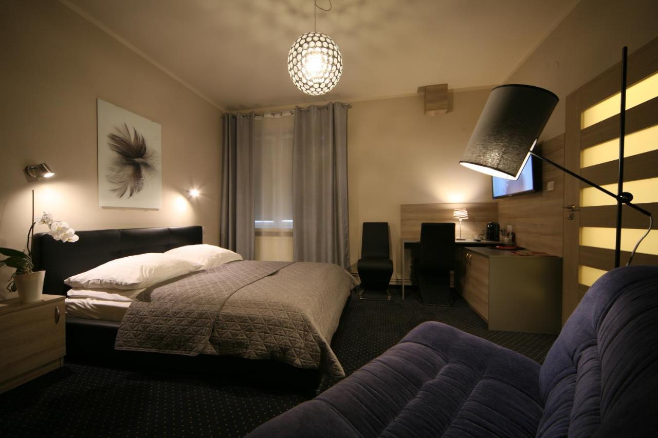 Hotel Seven 7 Kaliszki Eksteriør bilde
